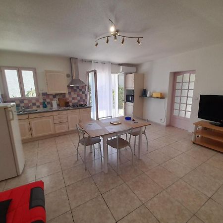 Appartement Avec Exterieur Et Parking Gratuit Perpignan Bagian luar foto