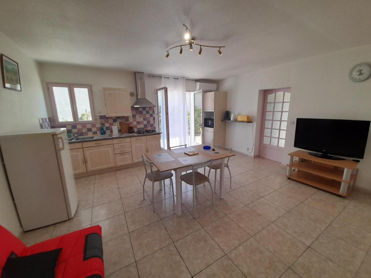 Appartement Avec Exterieur Et Parking Gratuit Perpignan Bagian luar foto